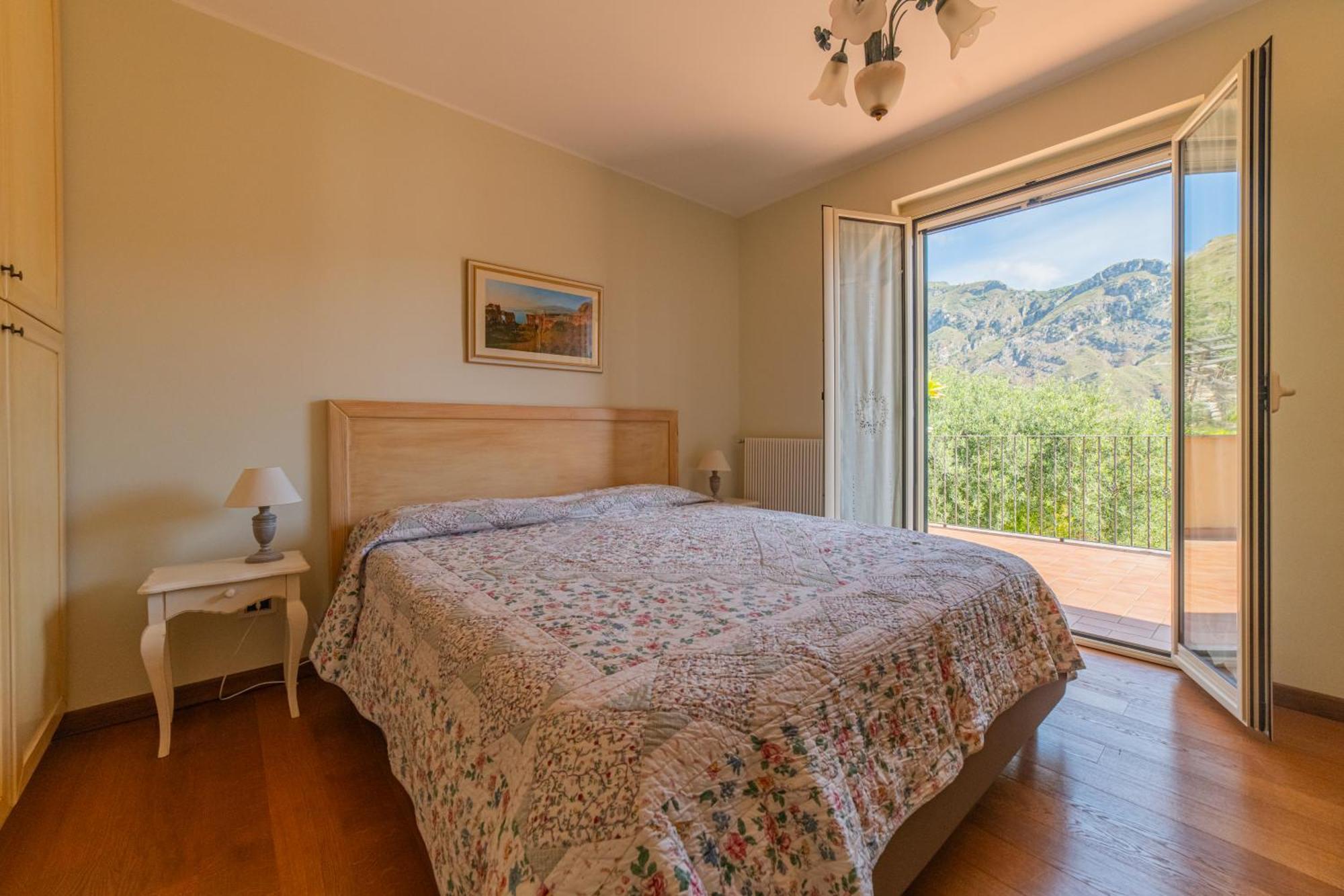 Sea View Villa ตาออร์มินา ภายนอก รูปภาพ