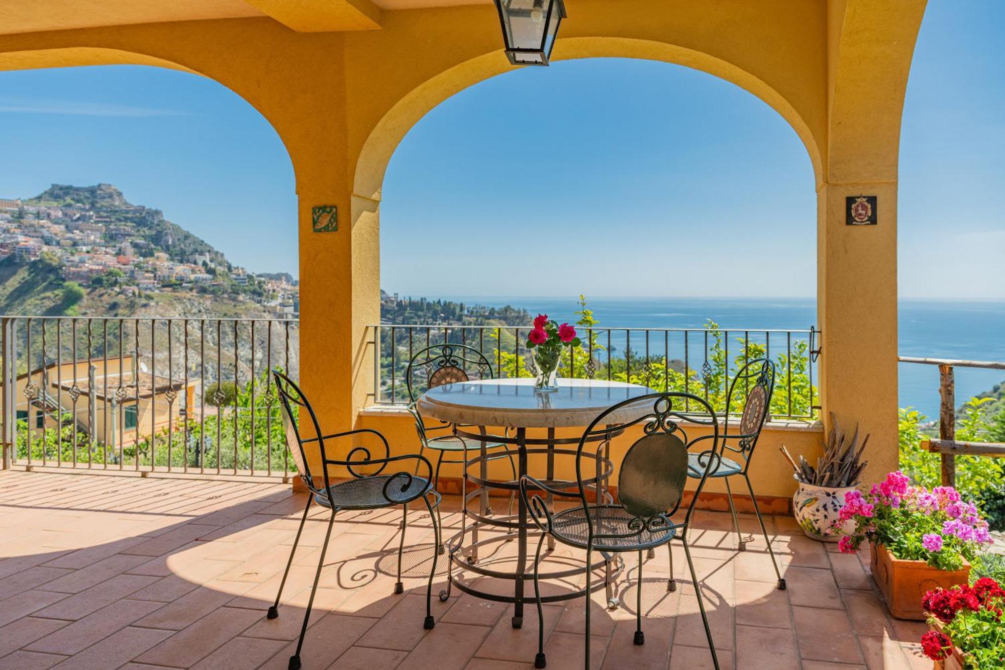 Sea View Villa ตาออร์มินา ภายนอก รูปภาพ